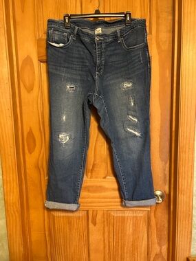 Faded Glory Dark Blue Women's Jeans - Classic Cropped Distressed Denim Size 18W